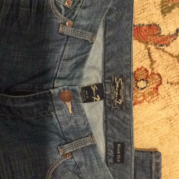 Jeans - Picture 2 of 4